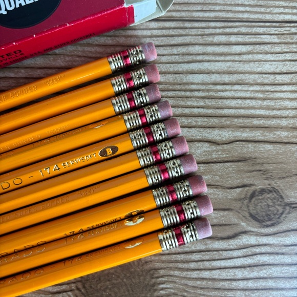 Vintage Eagle Mirado Made in USA Pre Sharpened Writing Pencils - Picture 8 of 8
